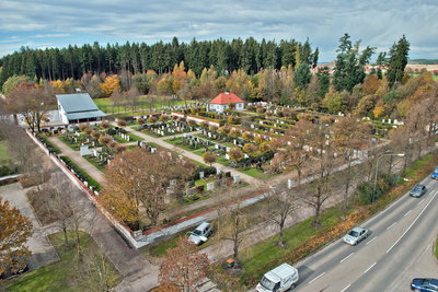 Ansicht des Friedhofs Taufkirchen von oben
