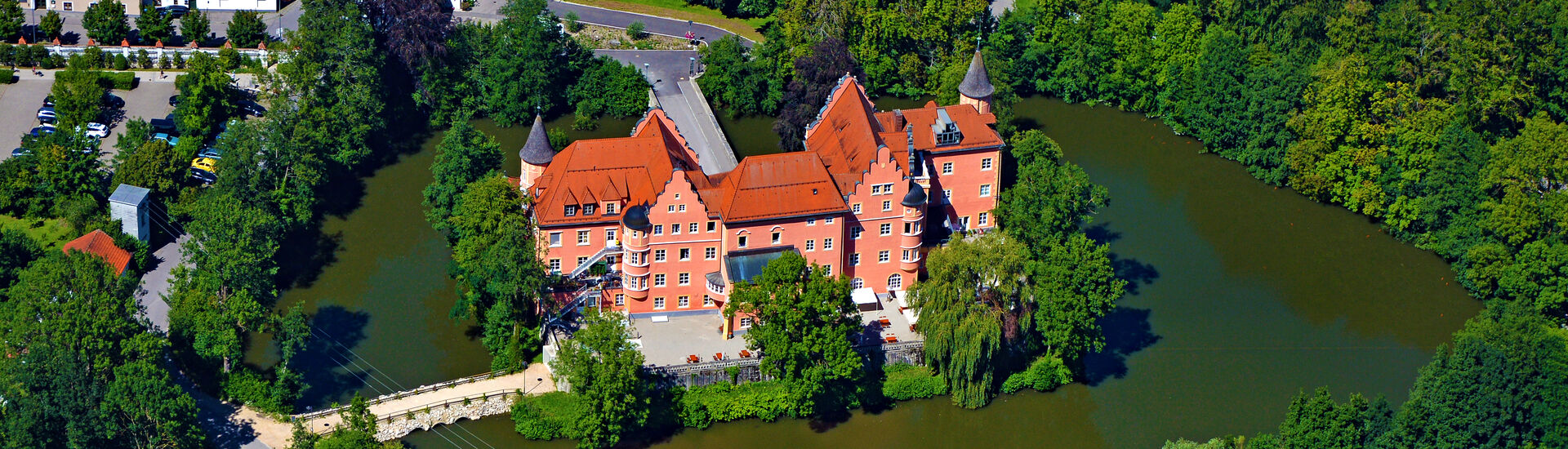 Wasserschloss Taufkirchen (Vils) Luftansicht